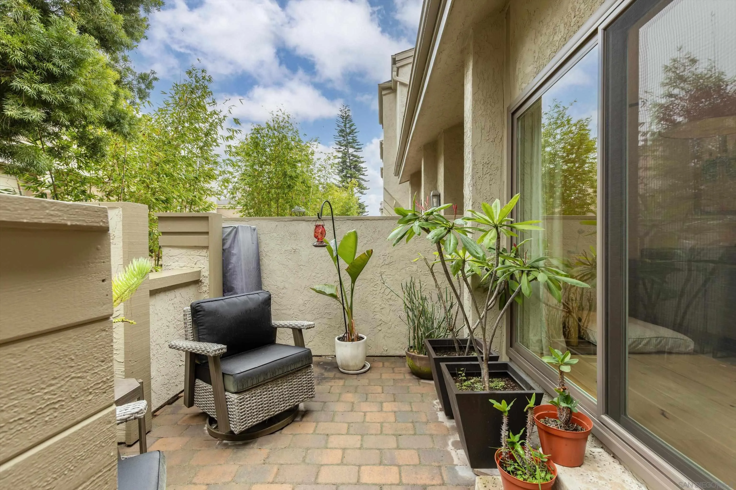 3320 Caminito Eastbluff Unit 135