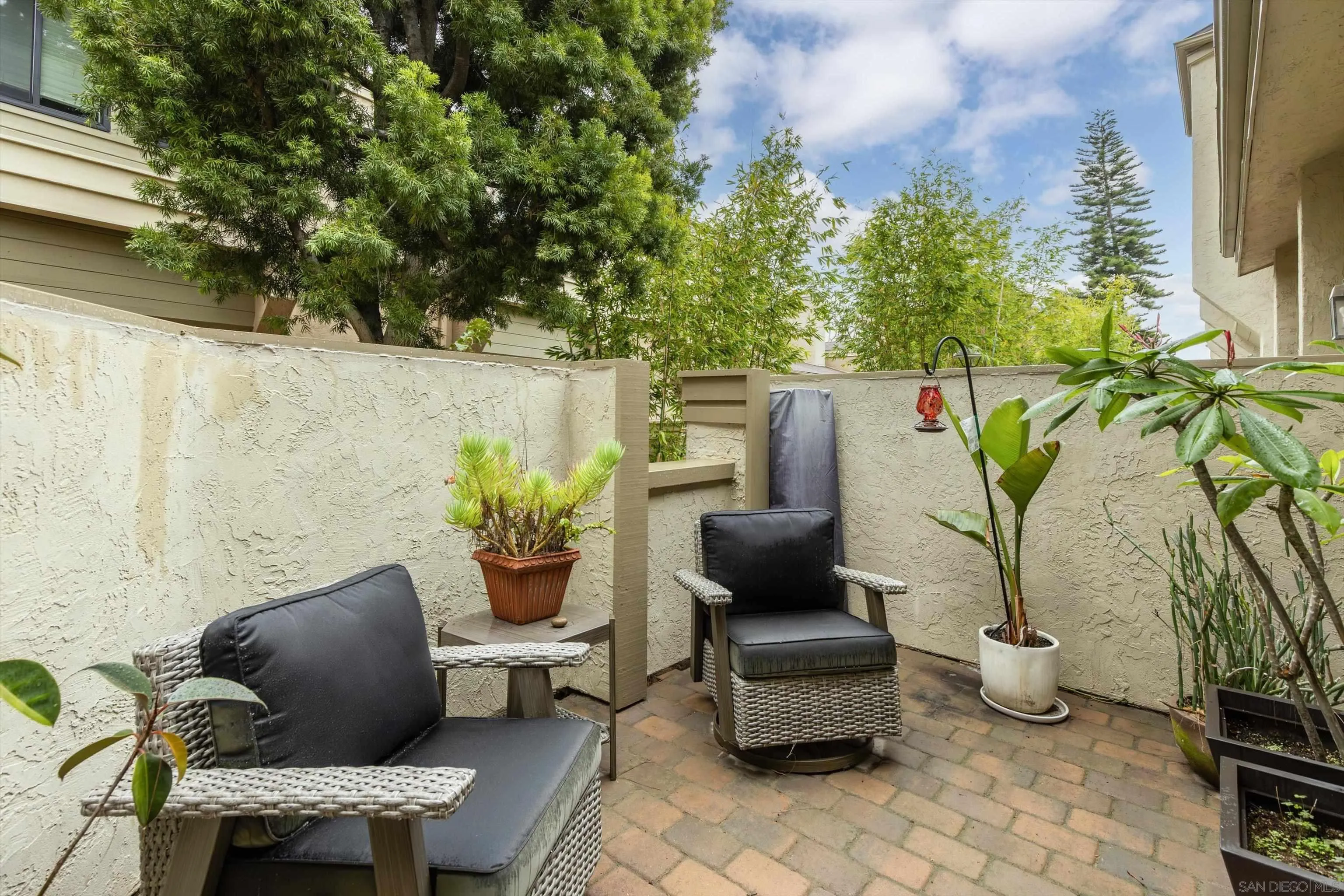 3320 Caminito Eastbluff Unit 135