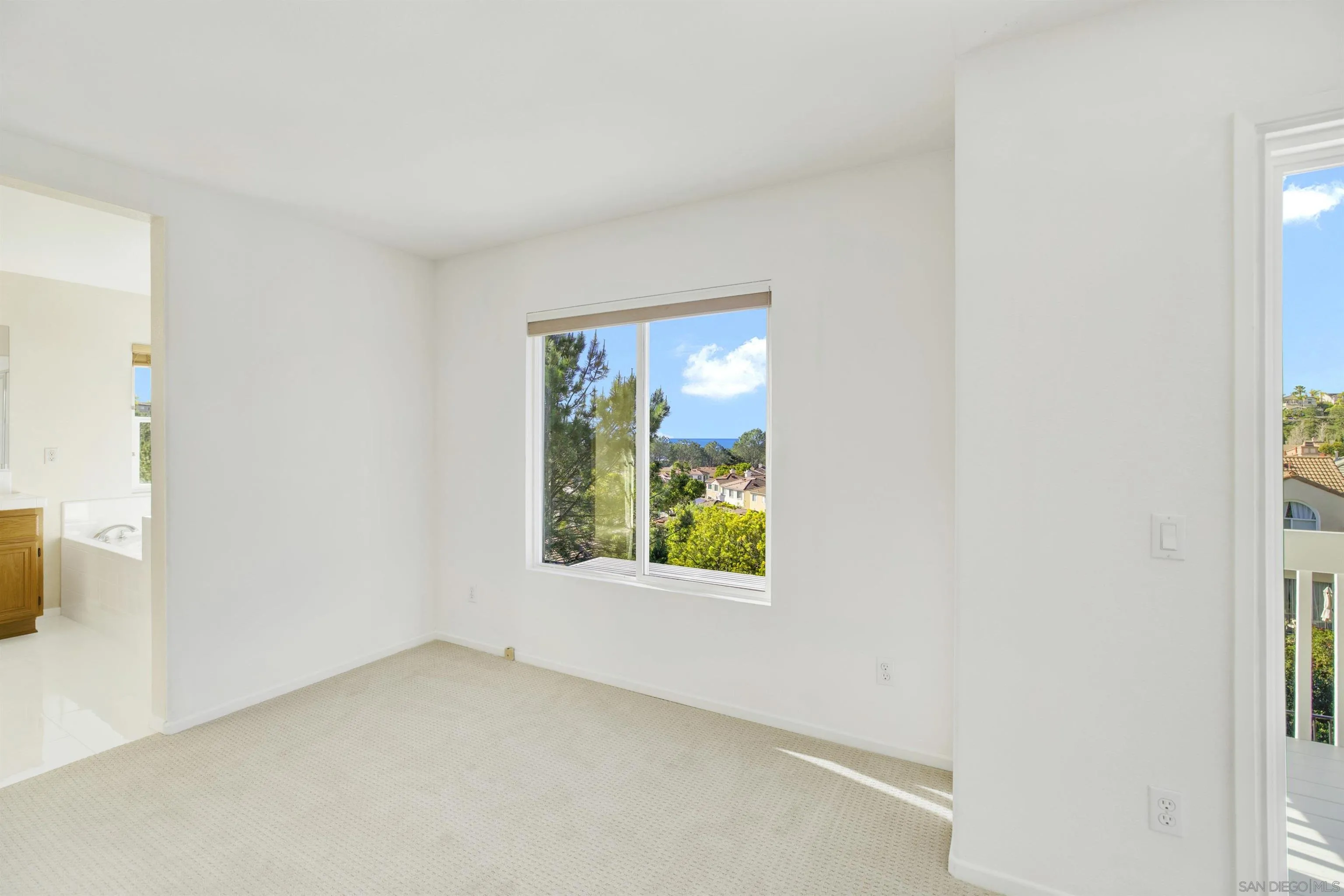 4146 Calle Isabelino
