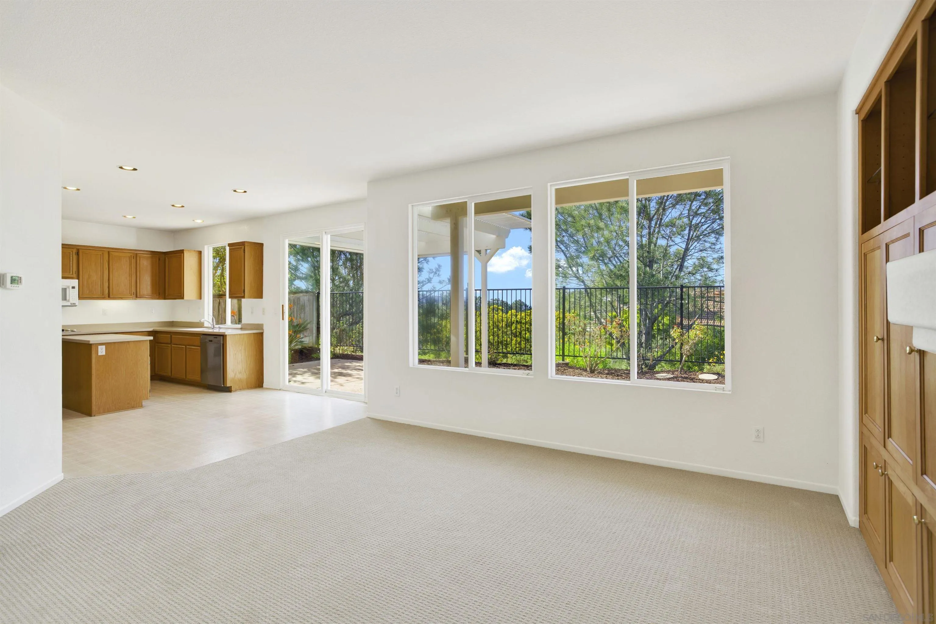4146 Calle Isabelino