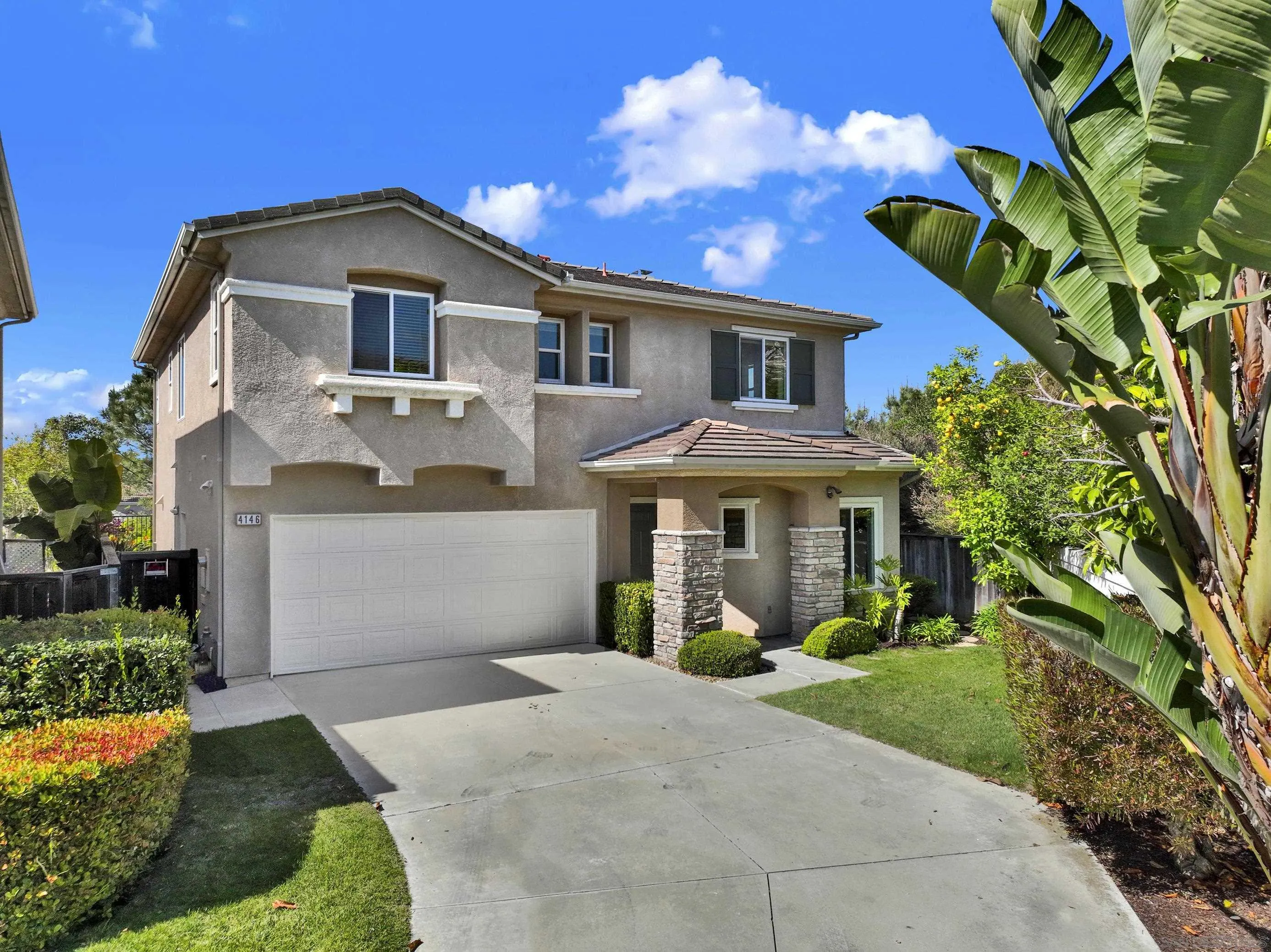 4146 Calle Isabelino