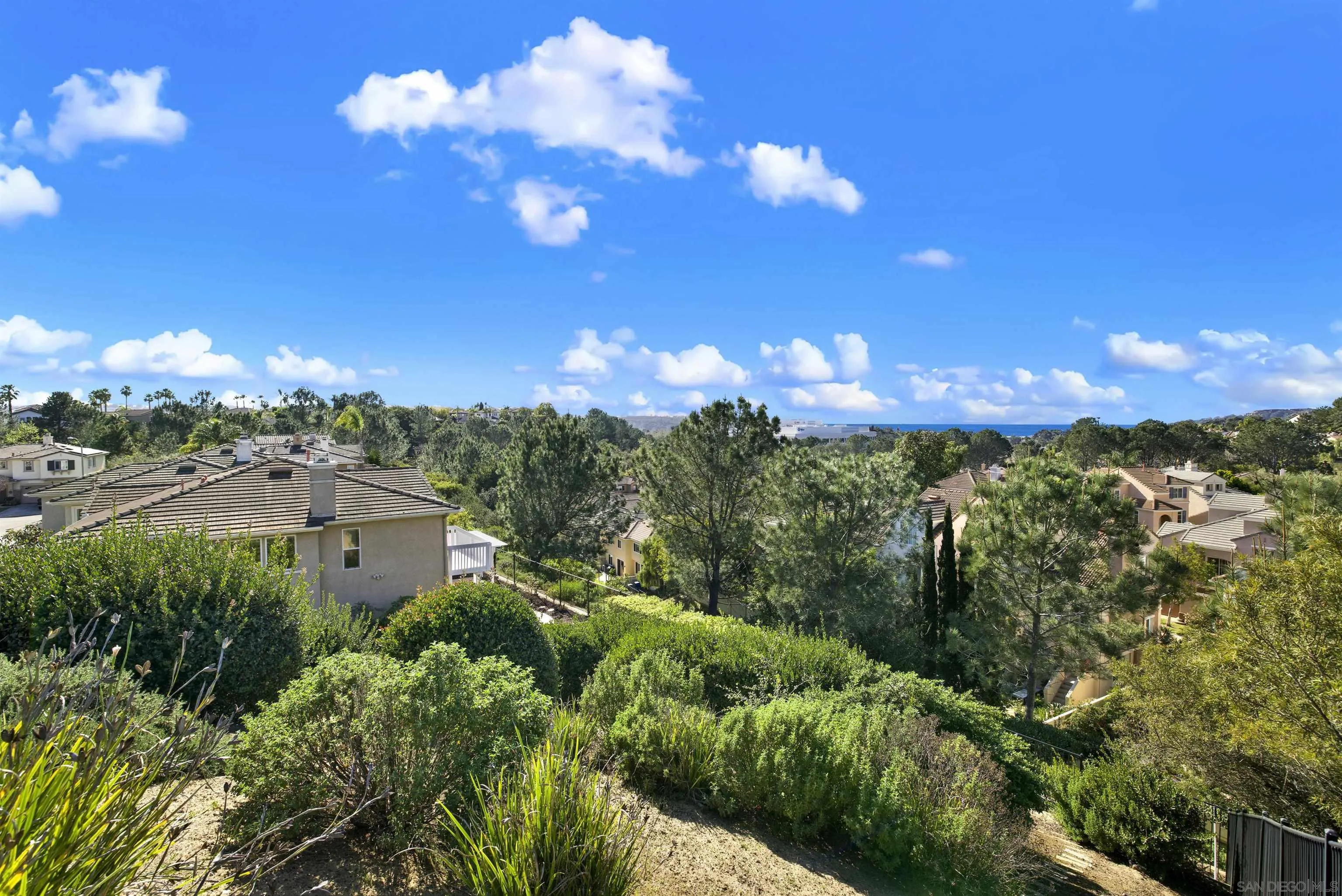 4146 Calle Isabelino