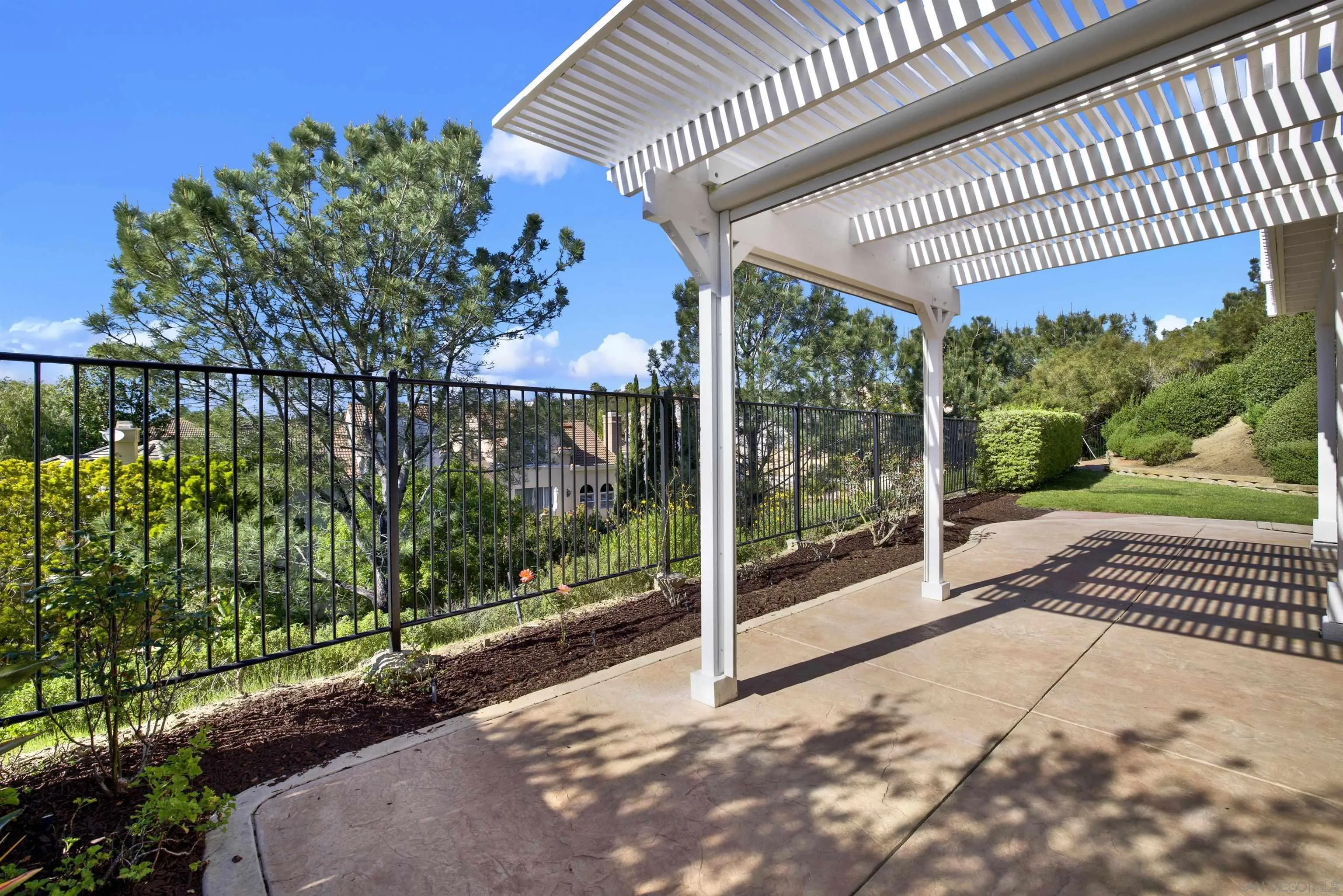 4146 Calle Isabelino