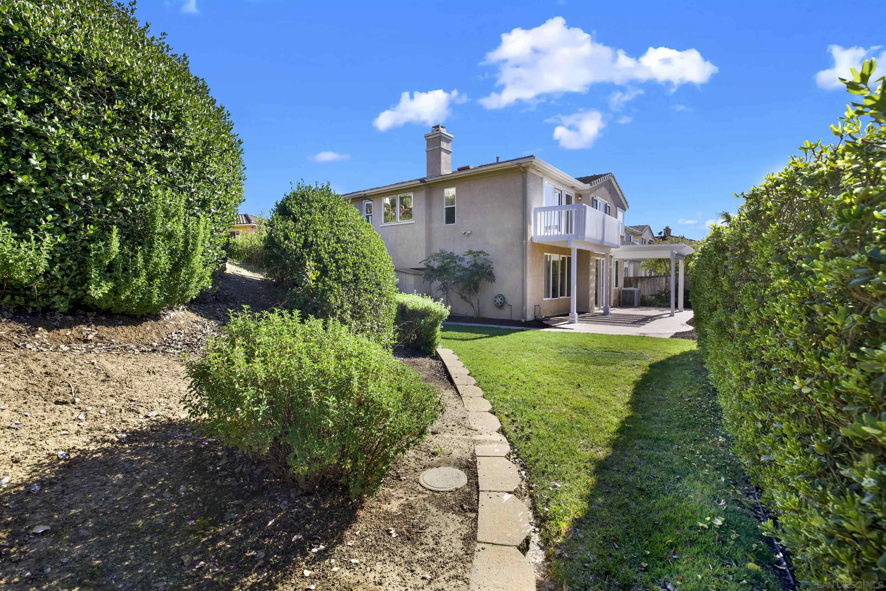 4146 Calle Isabelino