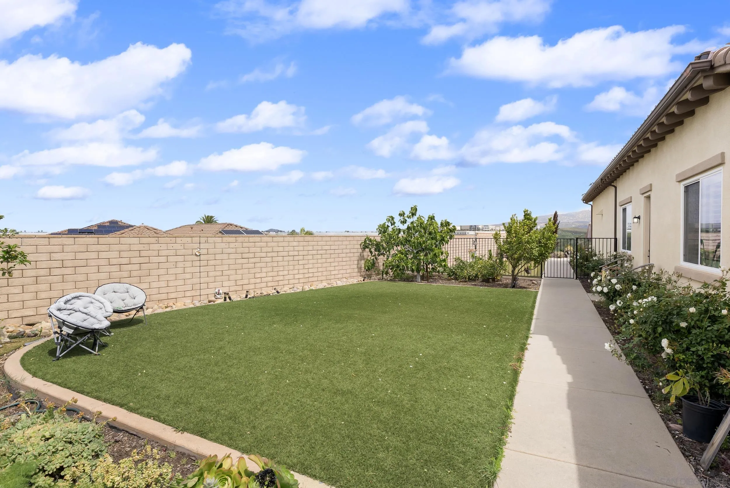 11753 Big Canyon Ln