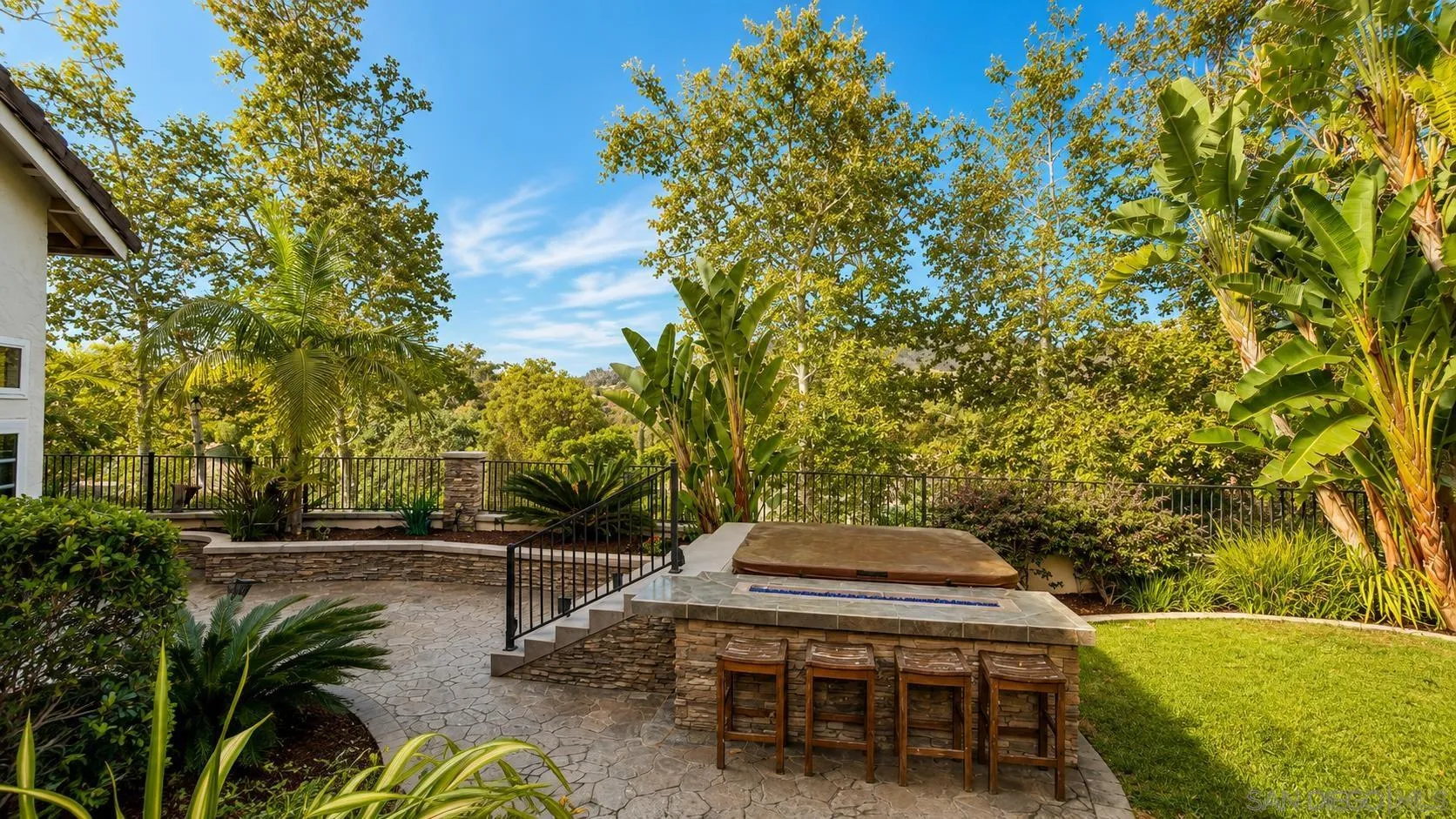 17702 Tristania Pl