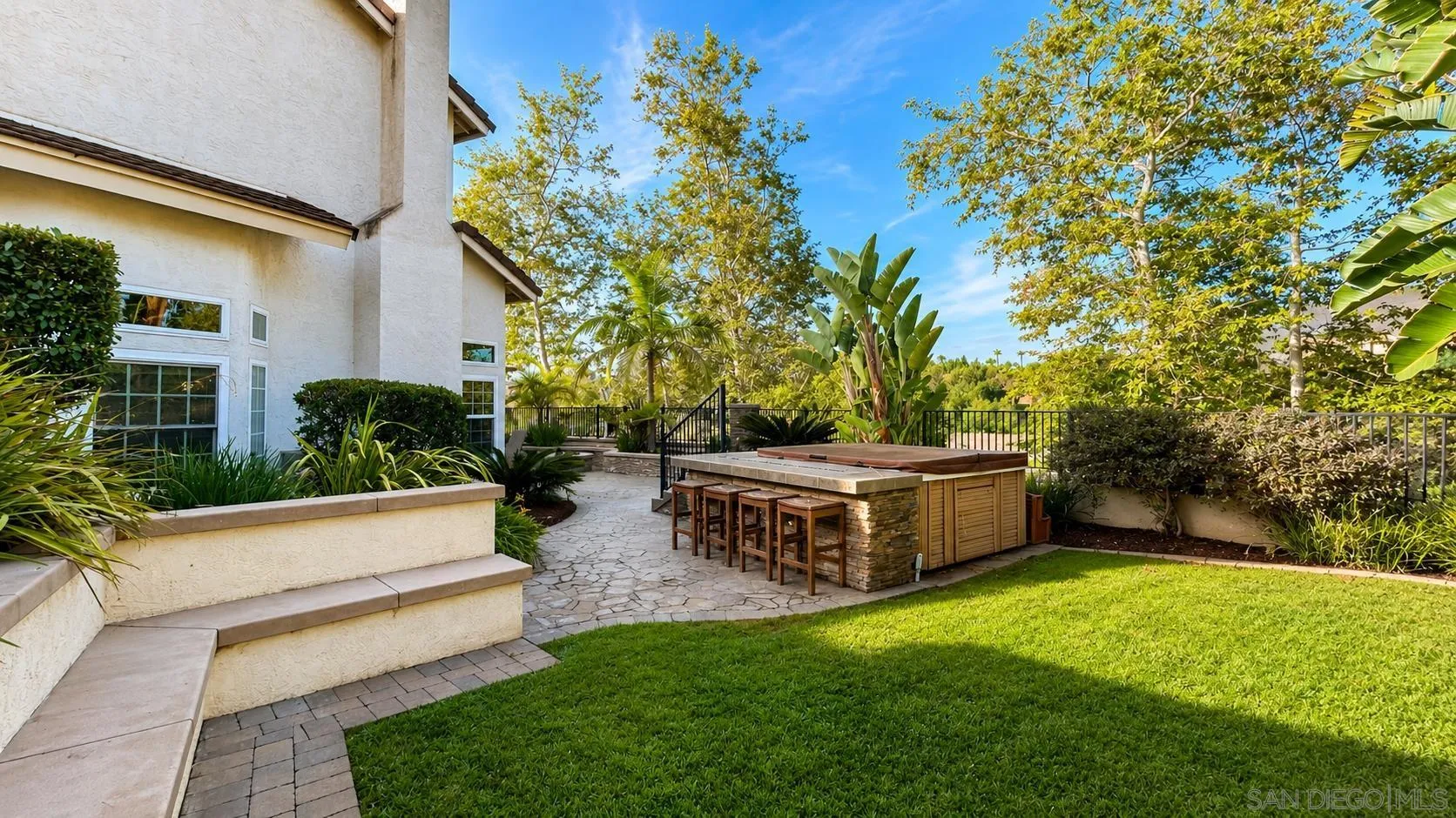17702 Tristania Pl