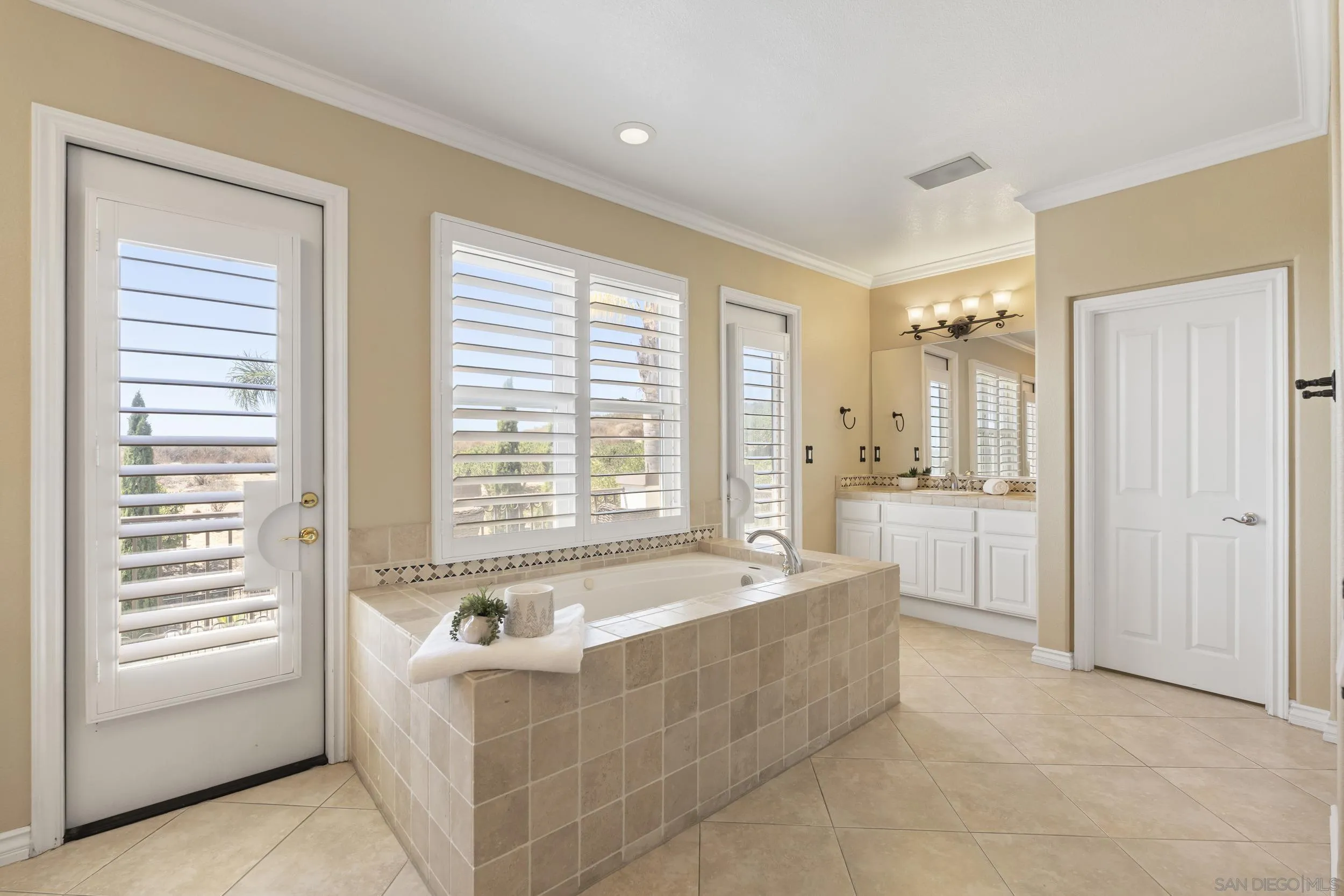 4058 Lago De Grate Cir.