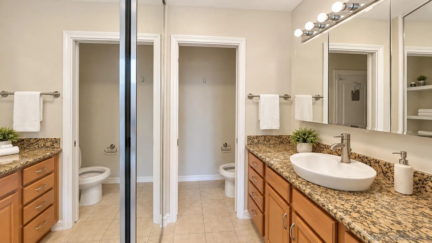 5252 Balboa Arms Dr. Unit 286