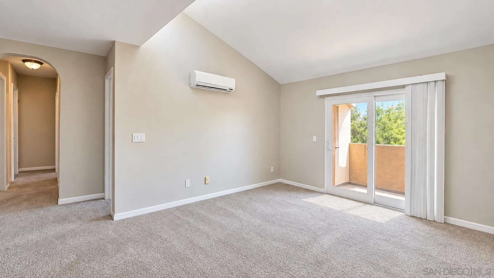 5252 Balboa Arms Dr. Unit 286