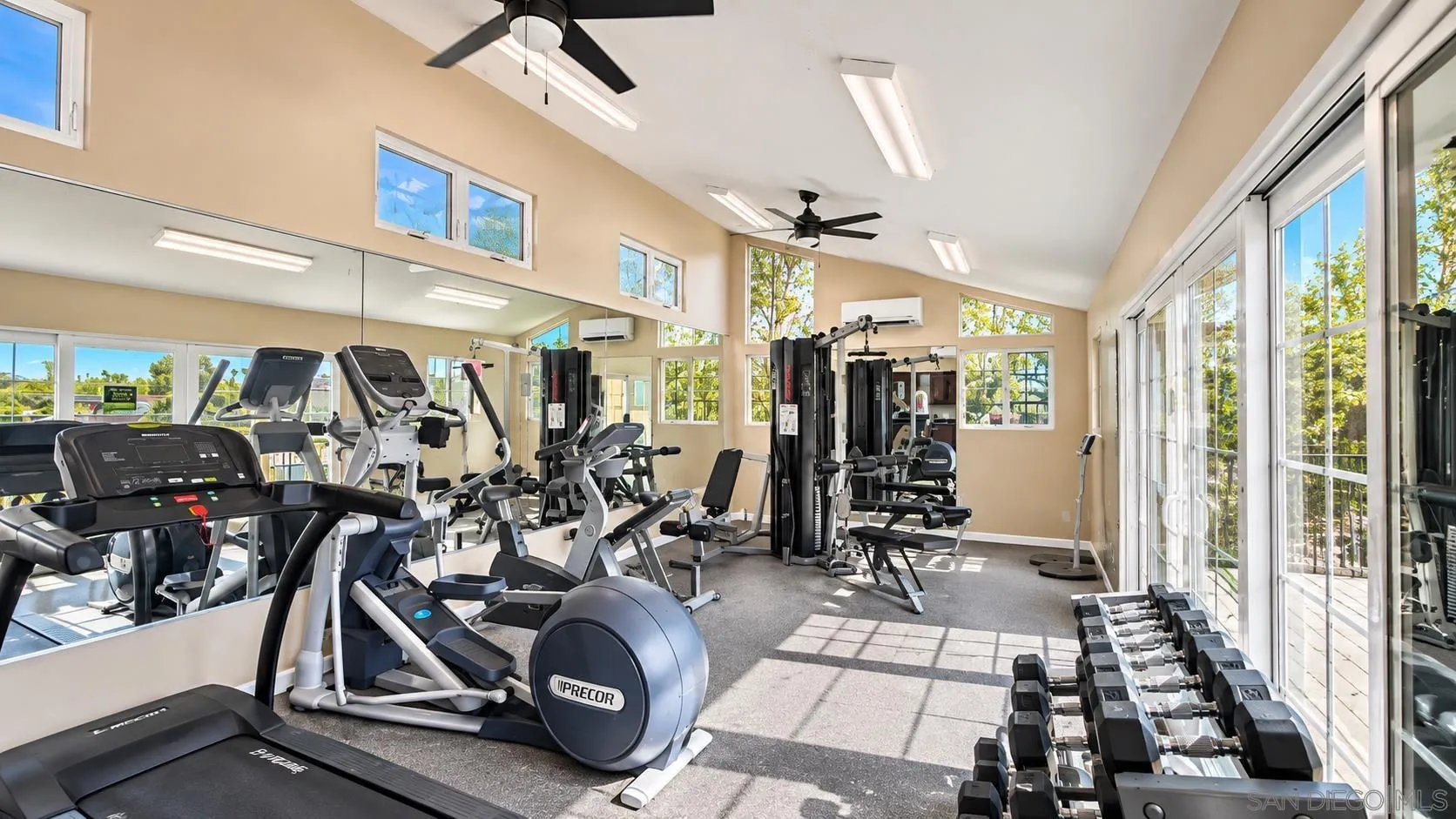 5252 Balboa Arms Dr. Unit 286