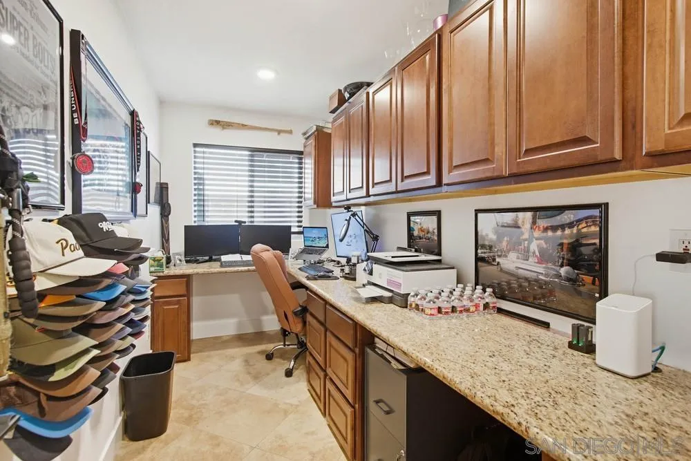 14610 Fairburn St.
