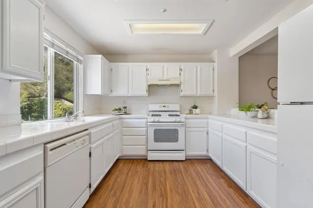 10358 Wateridge Circle # 320