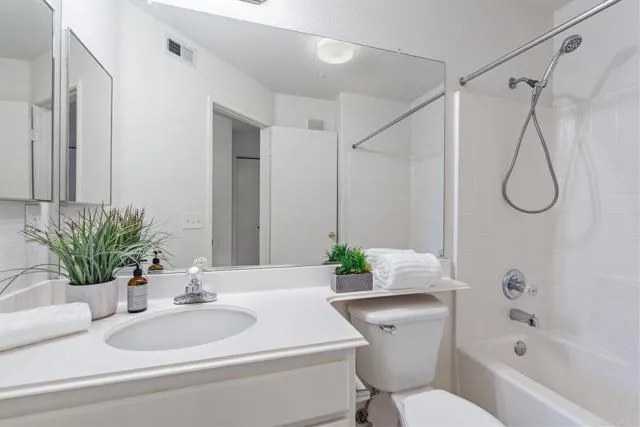 10358 Wateridge Circle # 320