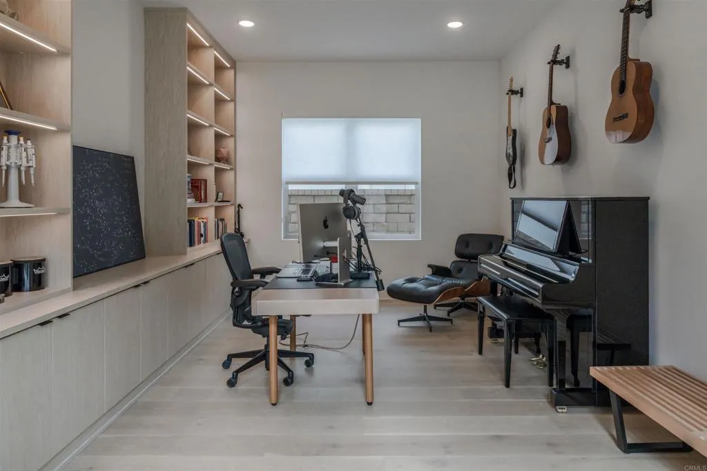 5286 Coastal Sage Trail