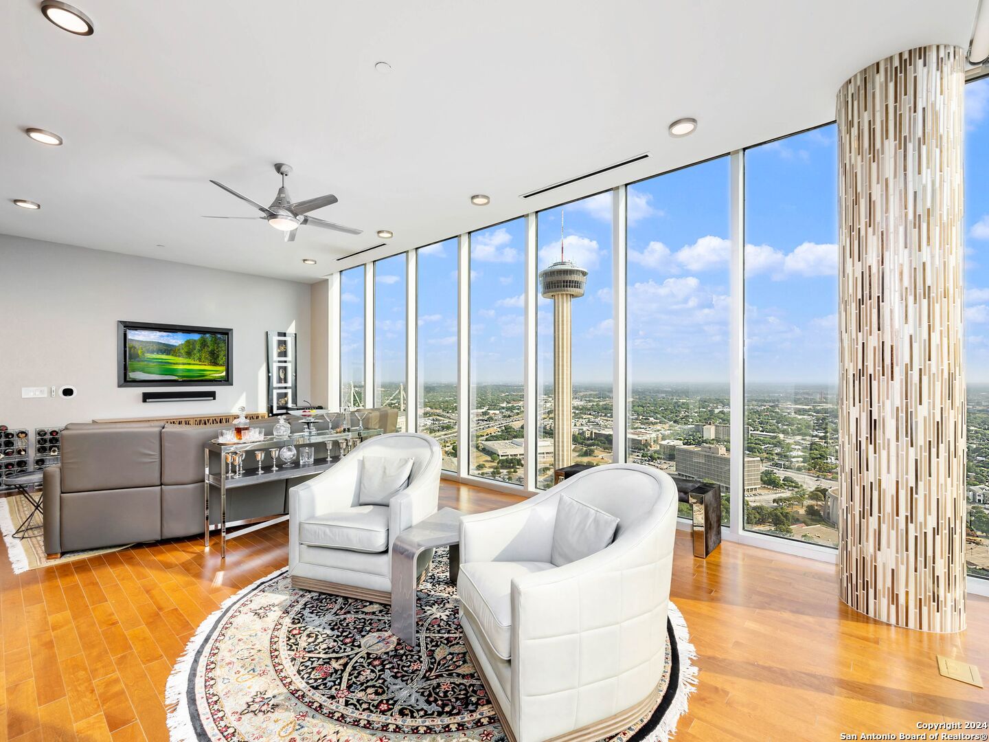 610 E Market St Unit: 3001
