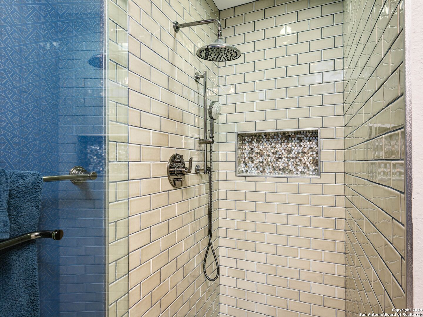 610 E Market St Unit: 3001