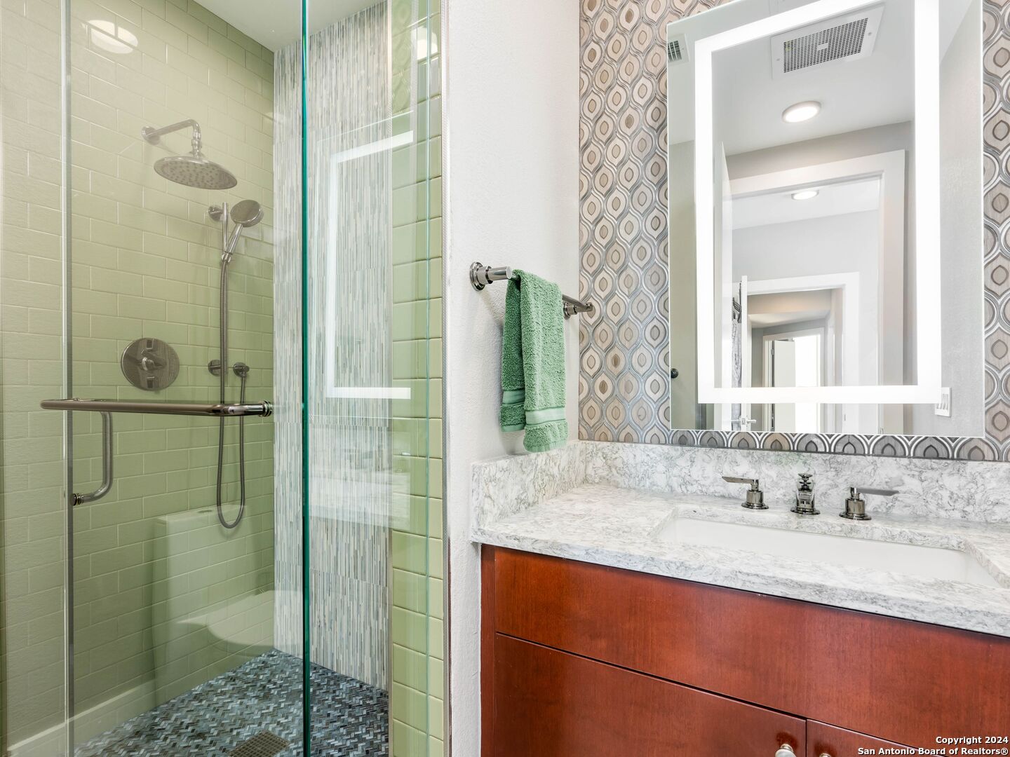 610 E Market St Unit: 3001