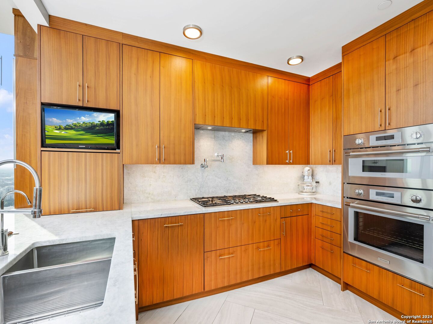 610 E Market St Unit: 3001
