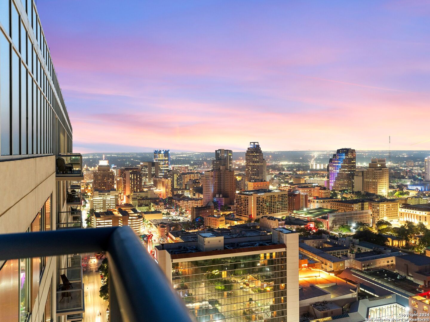 610 E MARKET ST 3306