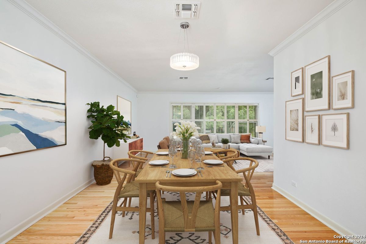306 OAK GLEN DR