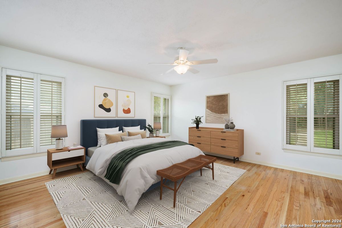 306 OAK GLEN DR