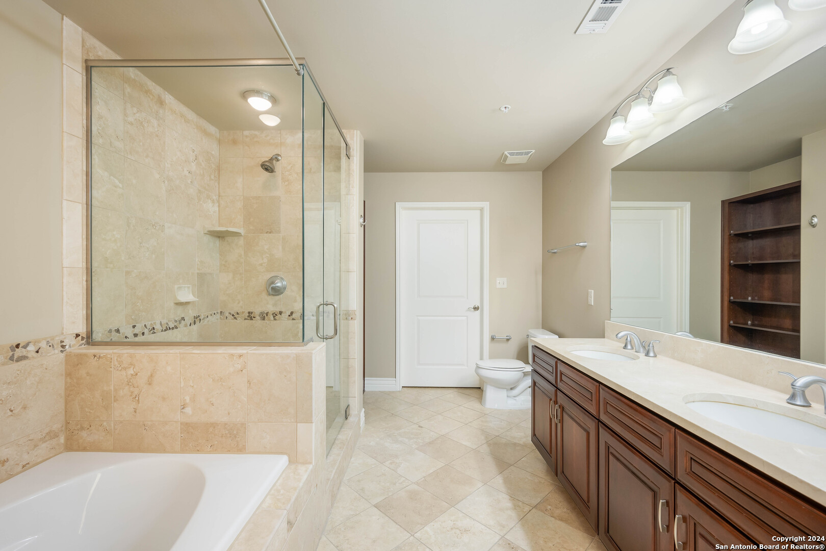 215 CENTER ST 1308
