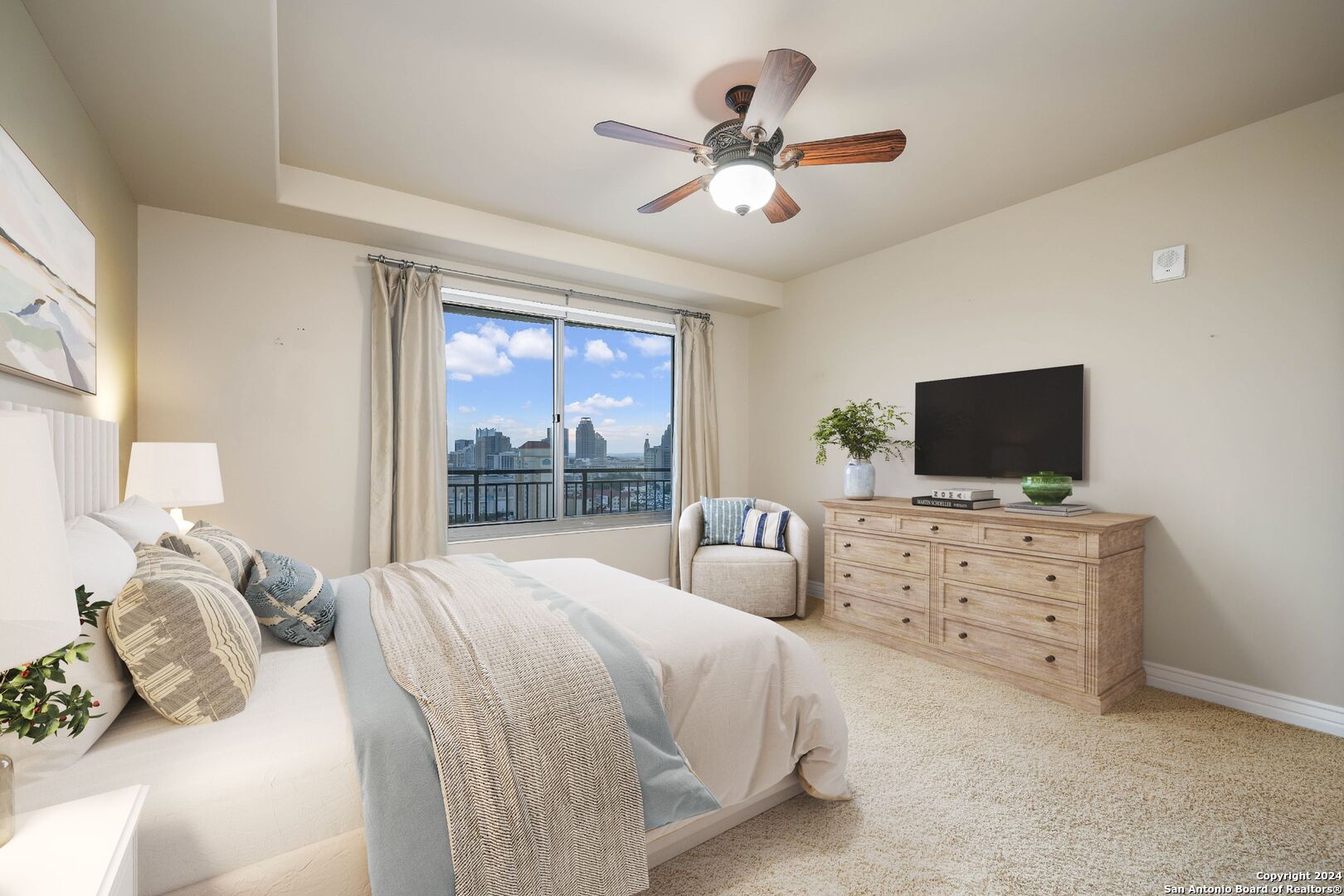 215 CENTER ST 1308