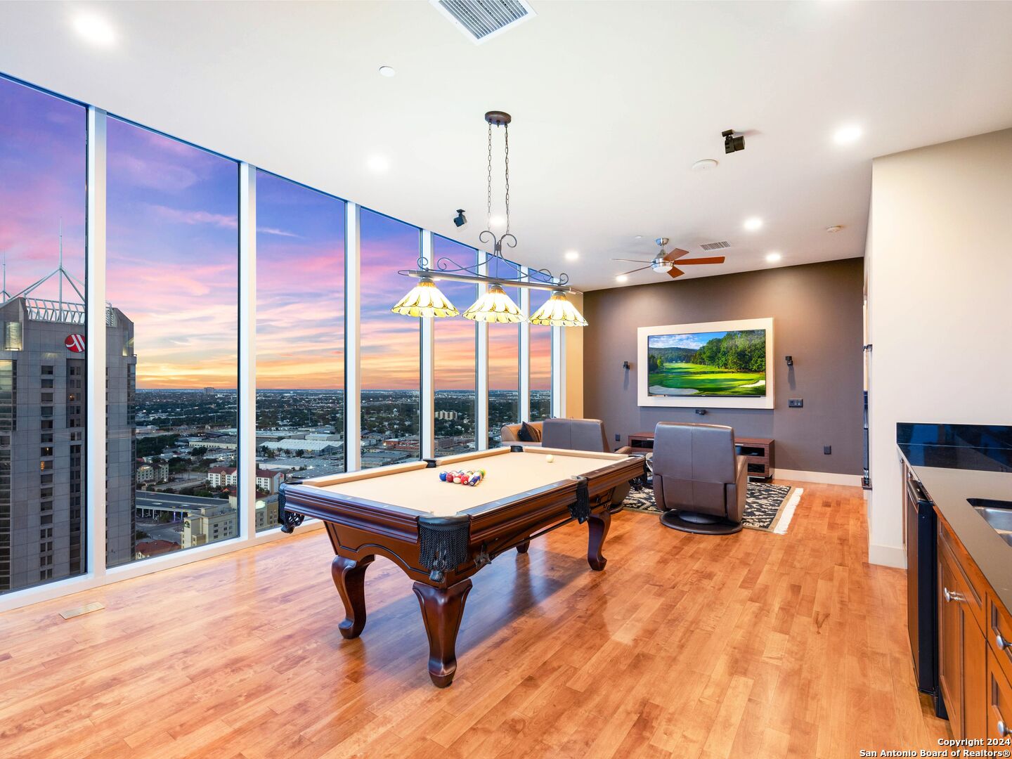 610 E MARKET ST 3002