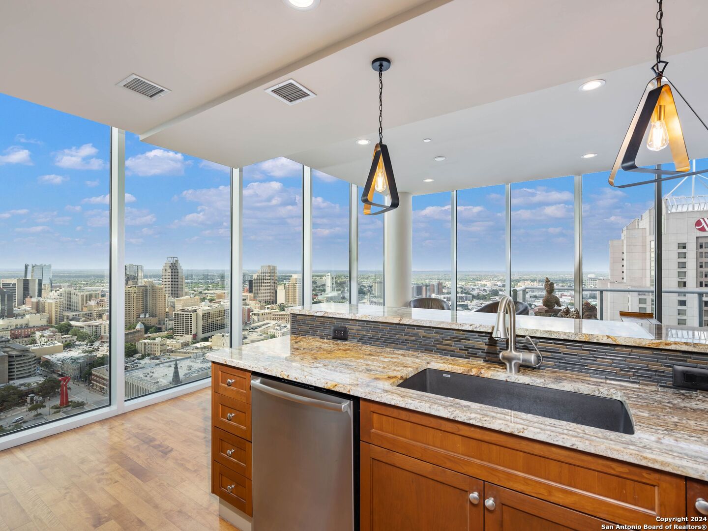 610 E MARKET ST 3002