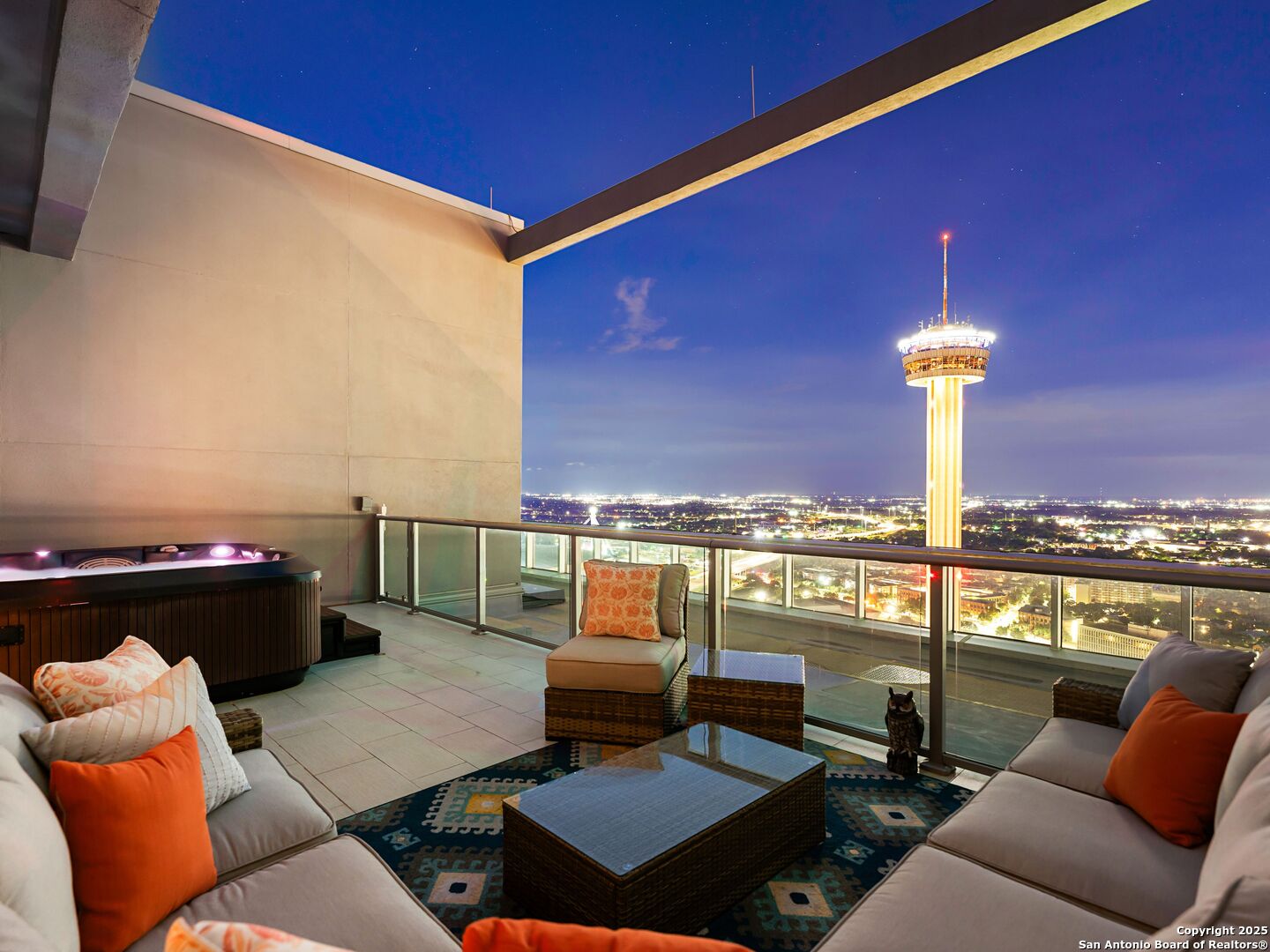 610 E MARKET ST 3304