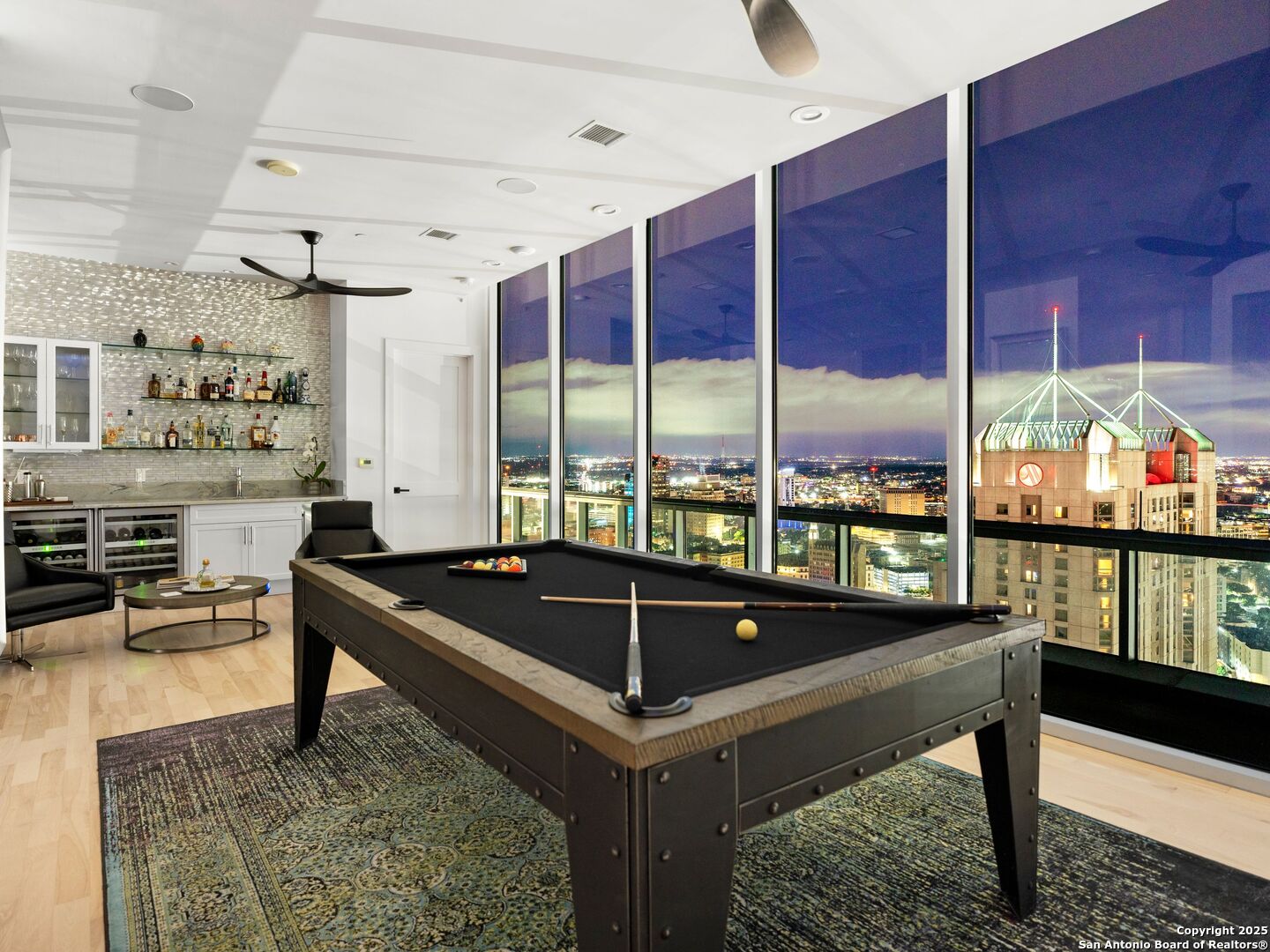 610 E MARKET ST 3304