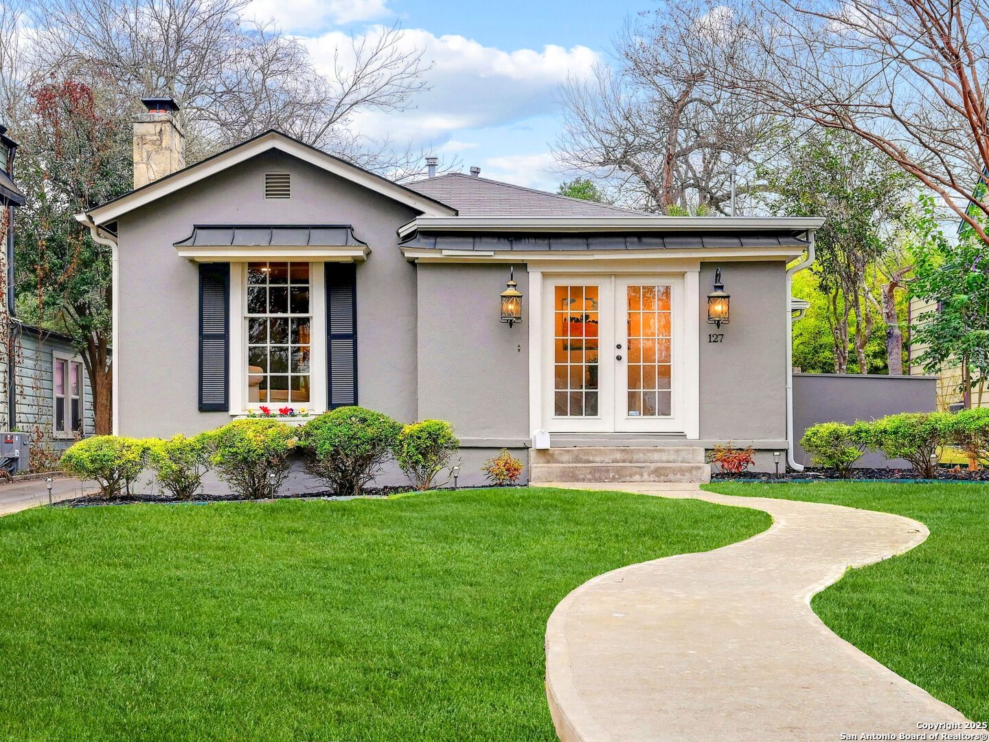 127 COLLEGE BLVD