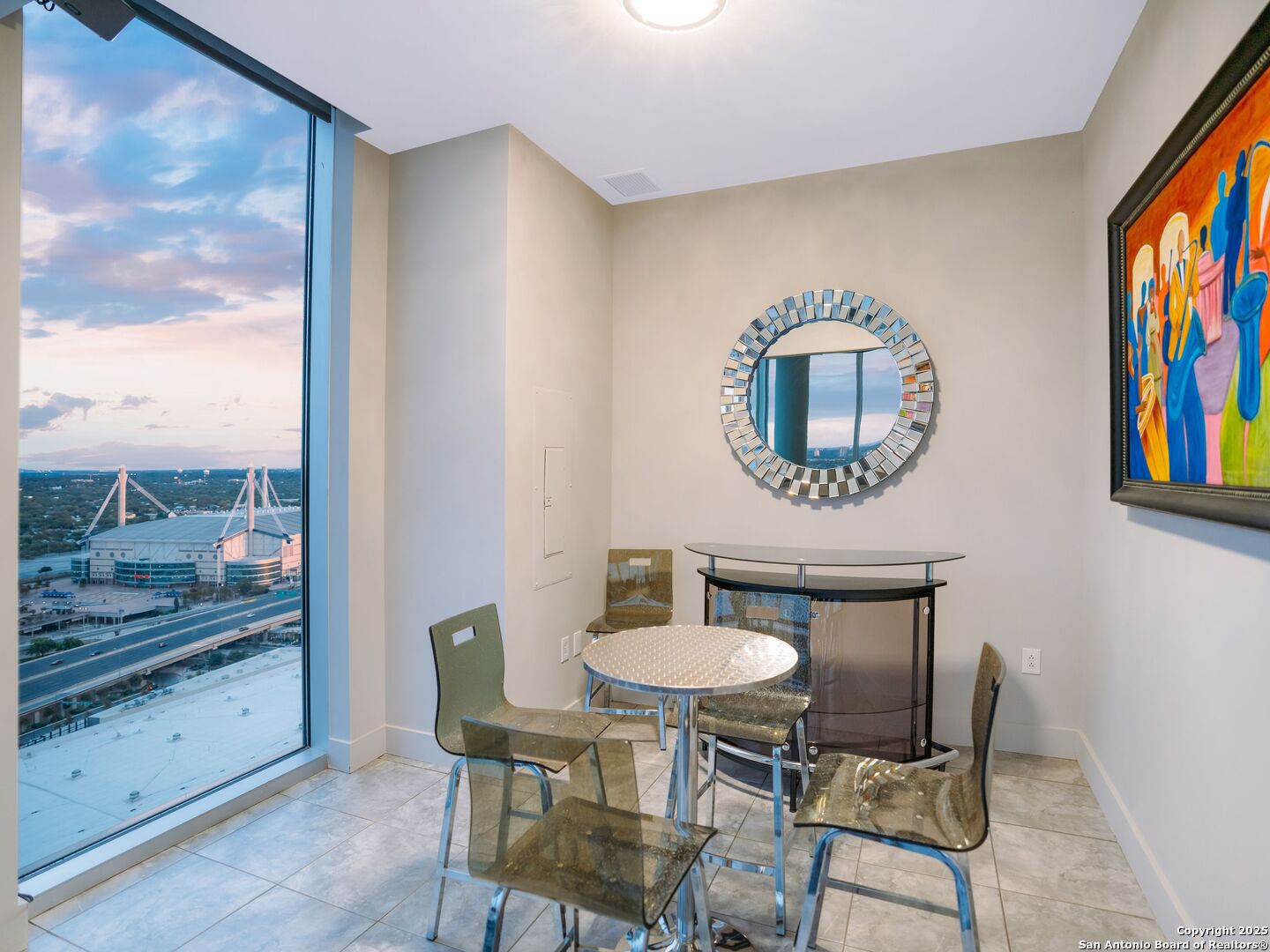 610 E Market UNIT