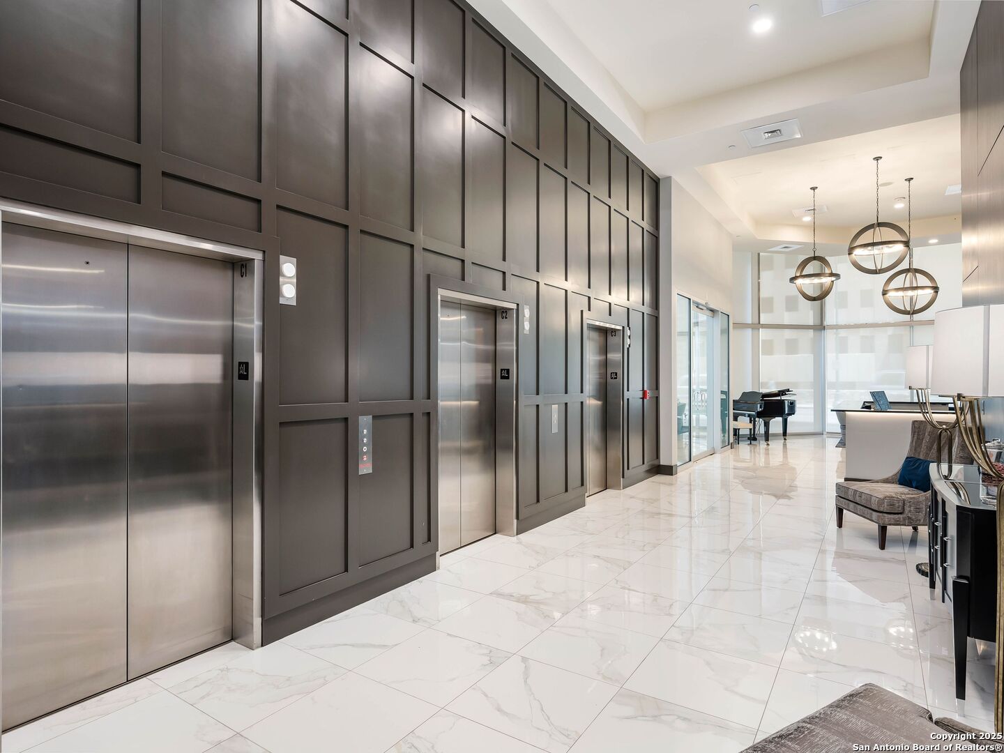 610 E Market UNIT