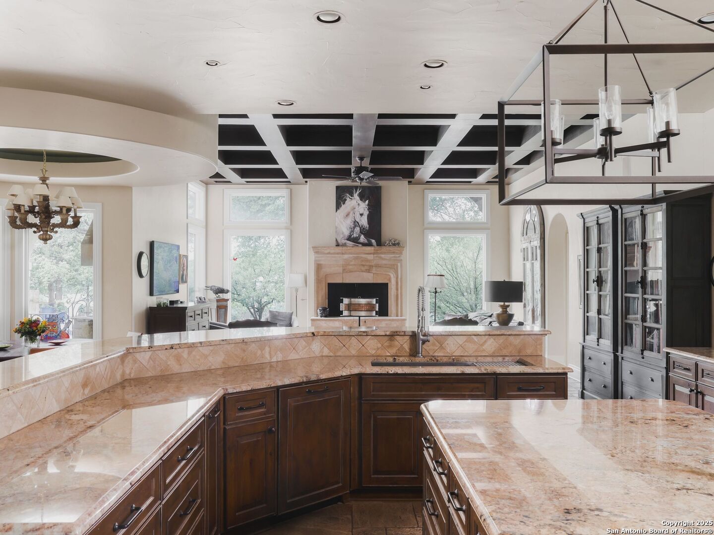 810 GARRATY HILL