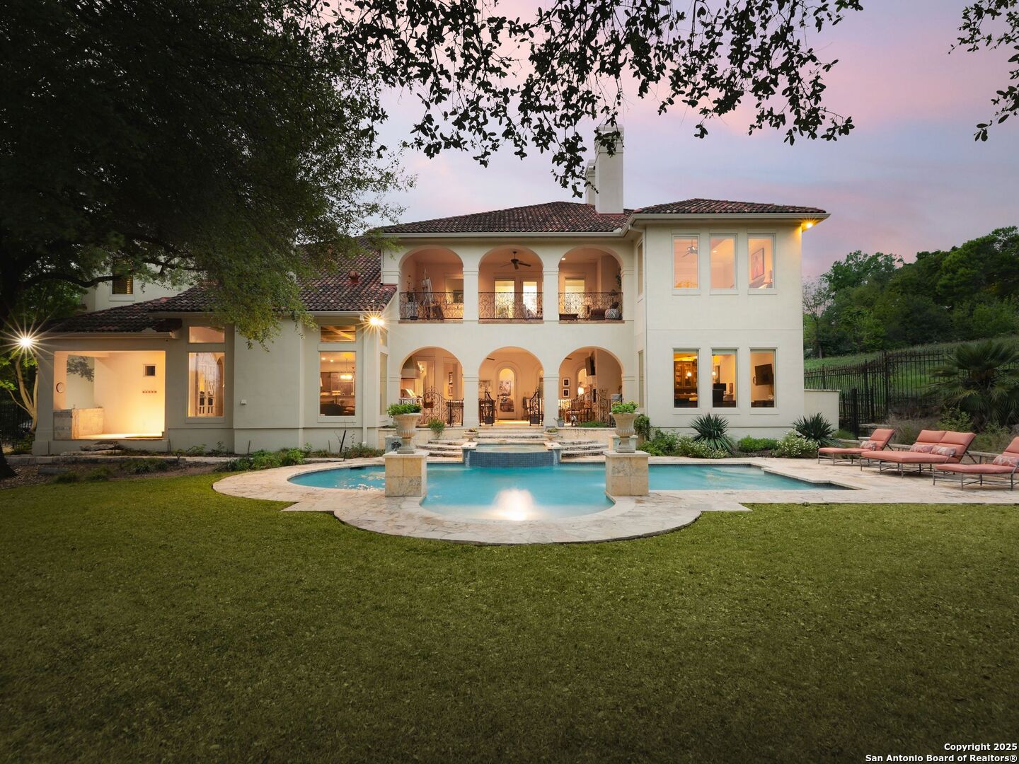 810 GARRATY HILL