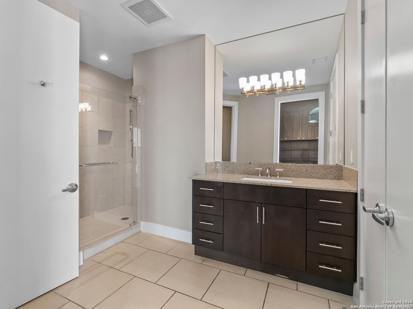610 E MARKET ST 2508