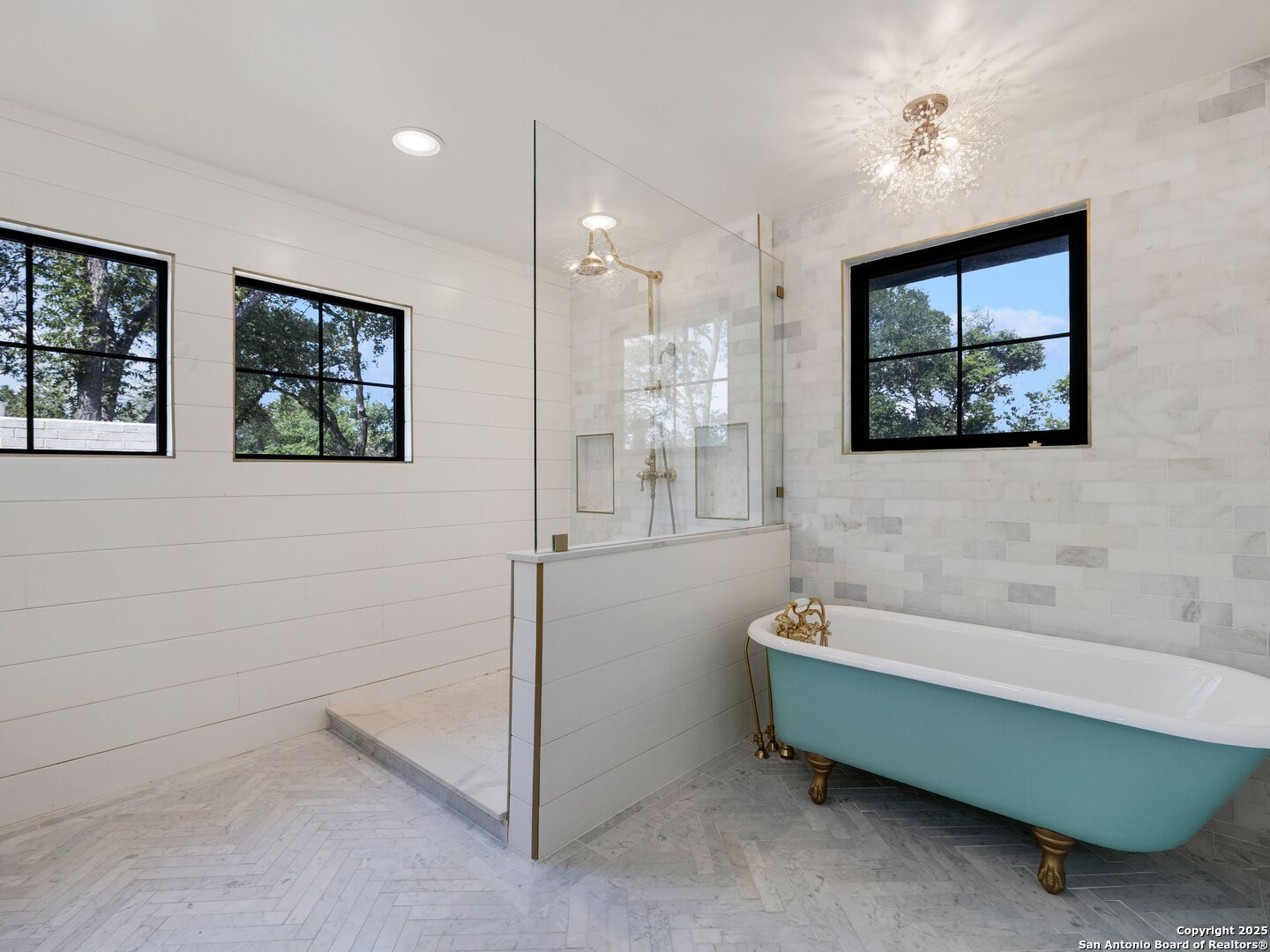 301 Primrose Place
