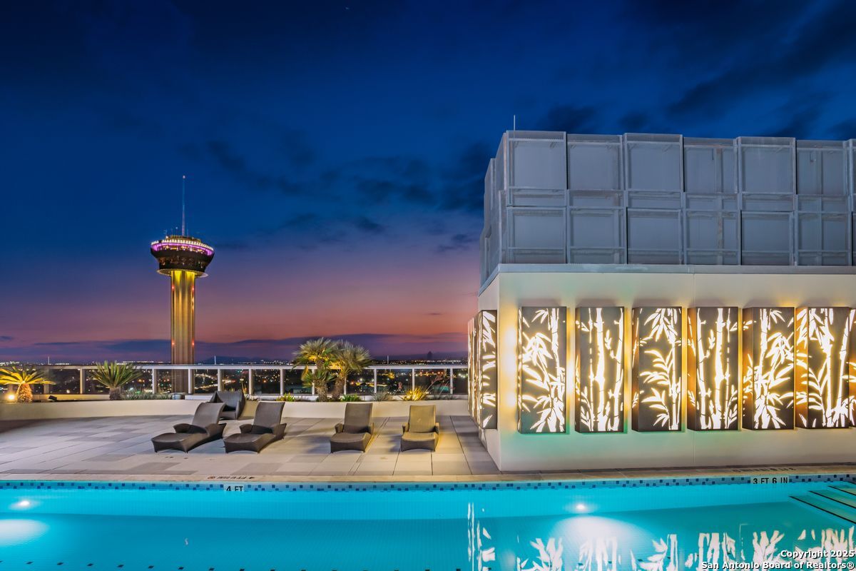 610 E Market UNIT 2508