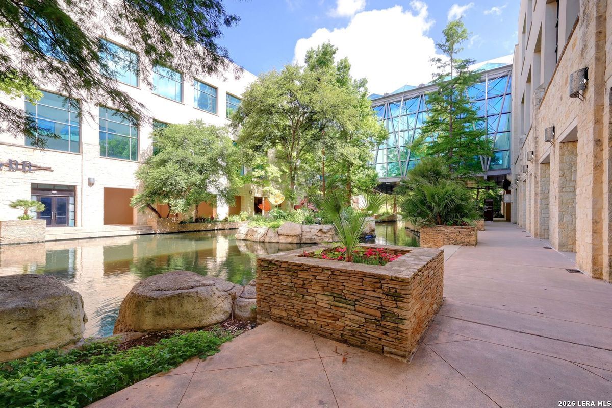 610 E Market UNIT 3110