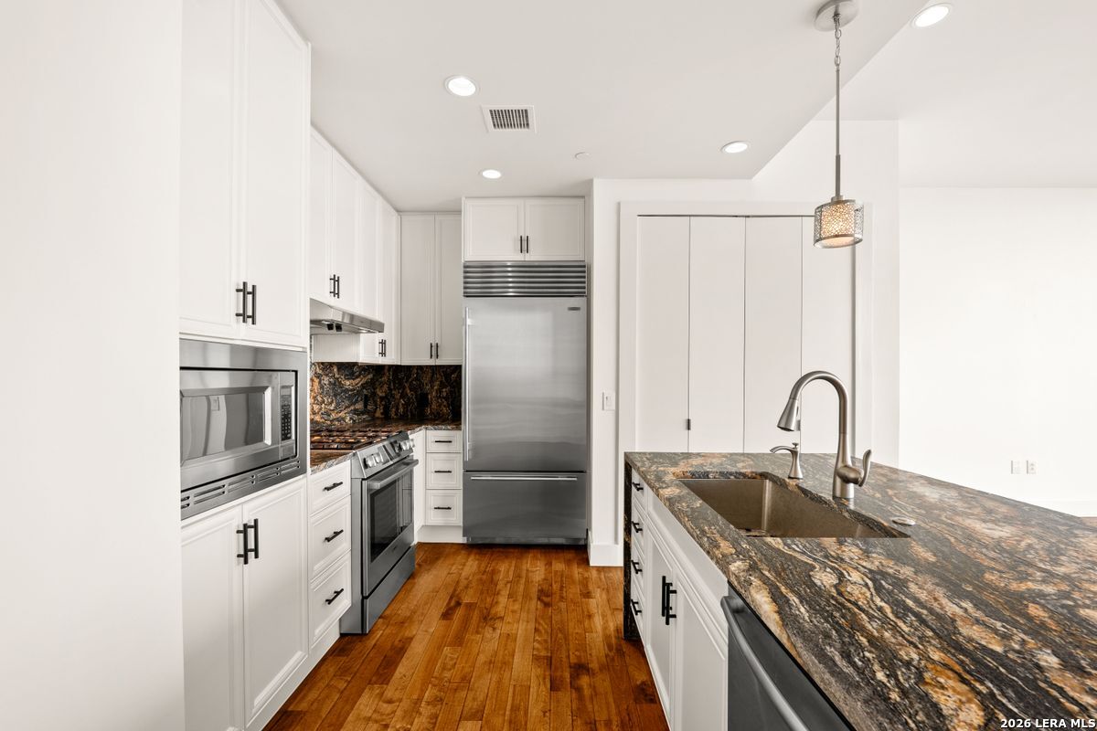 610 E Market UNIT 3110