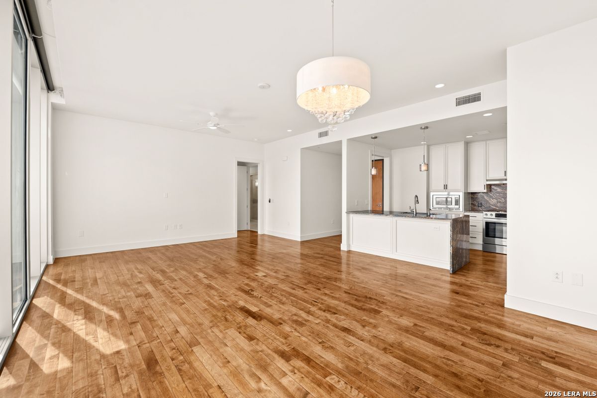 610 E Market UNIT 3110