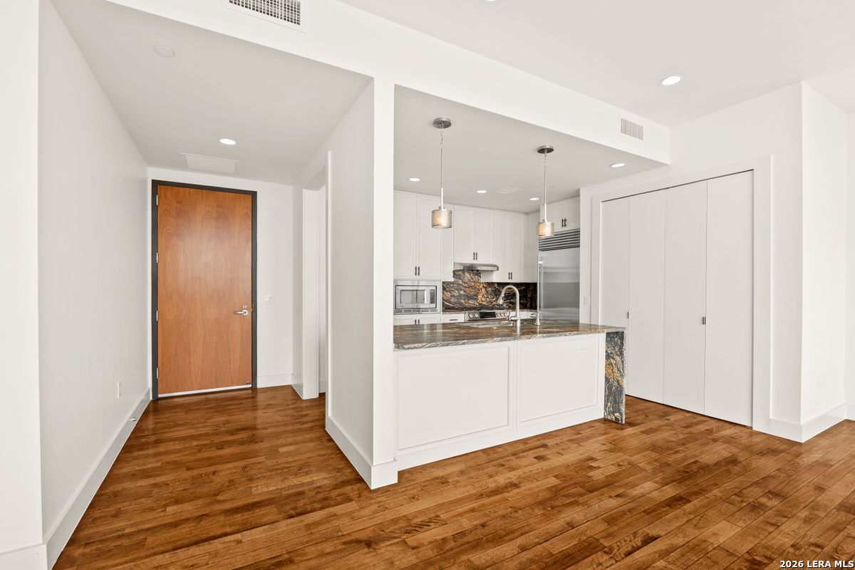 610 E Market UNIT 3110
