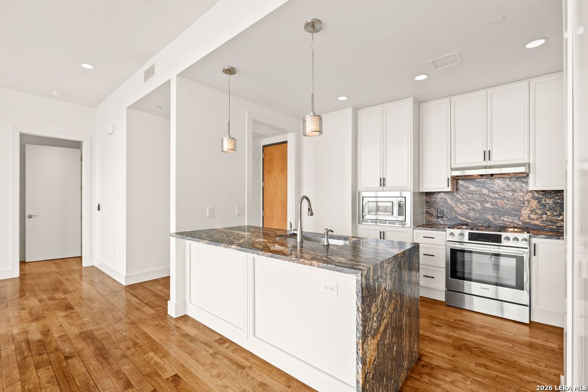 610 E Market UNIT 3110