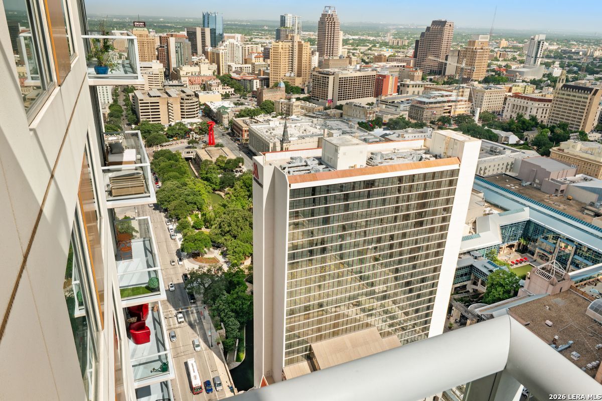 610 E Market UNIT 3110