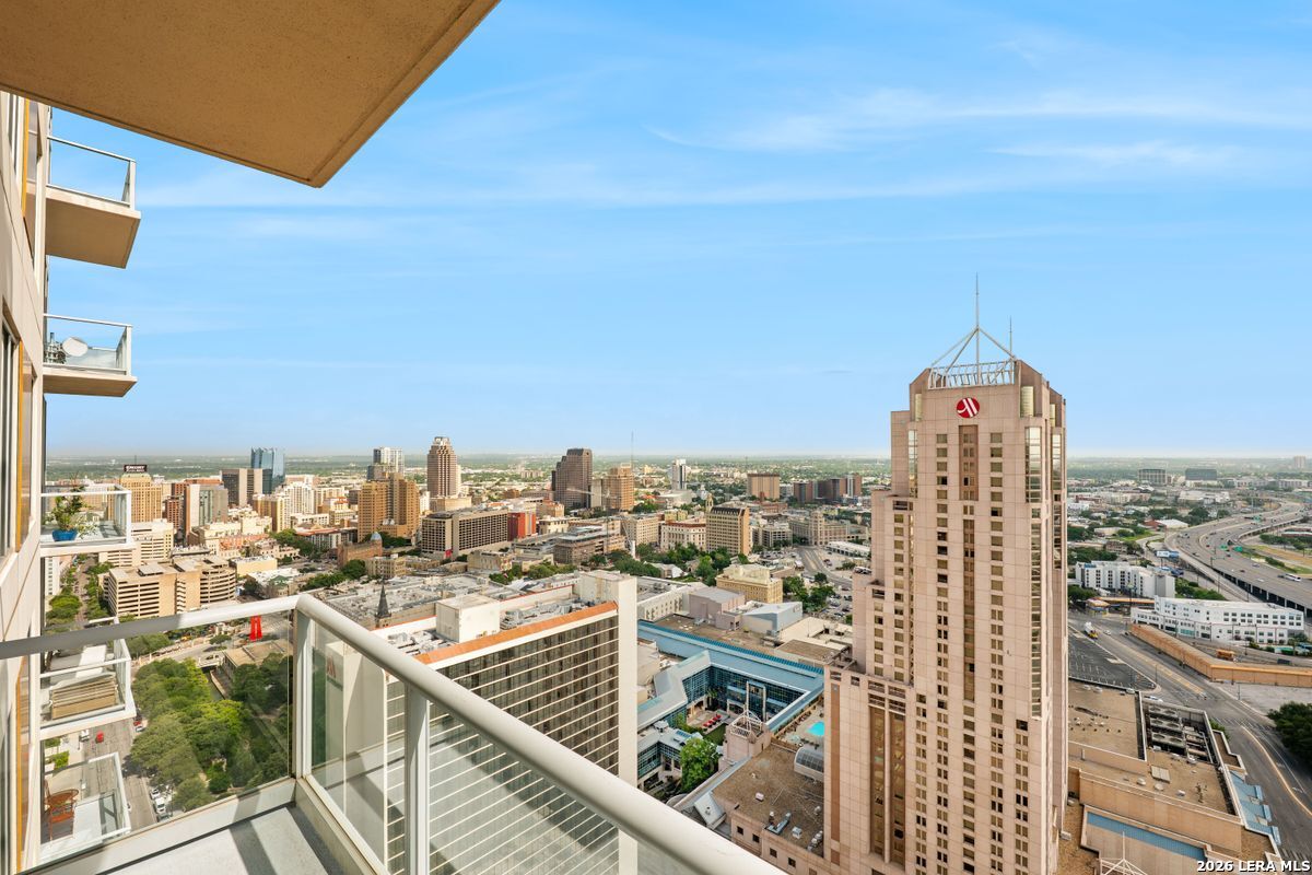 610 E Market UNIT 3110
