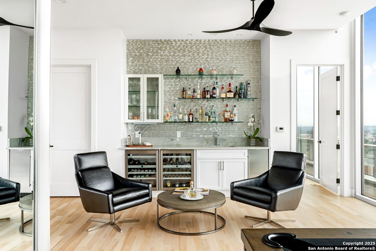 610 E Market UNIT 3304