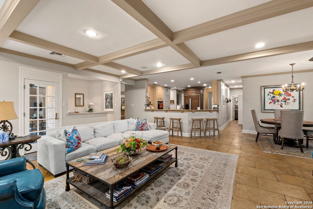 360 PASEO ENCINAL ST