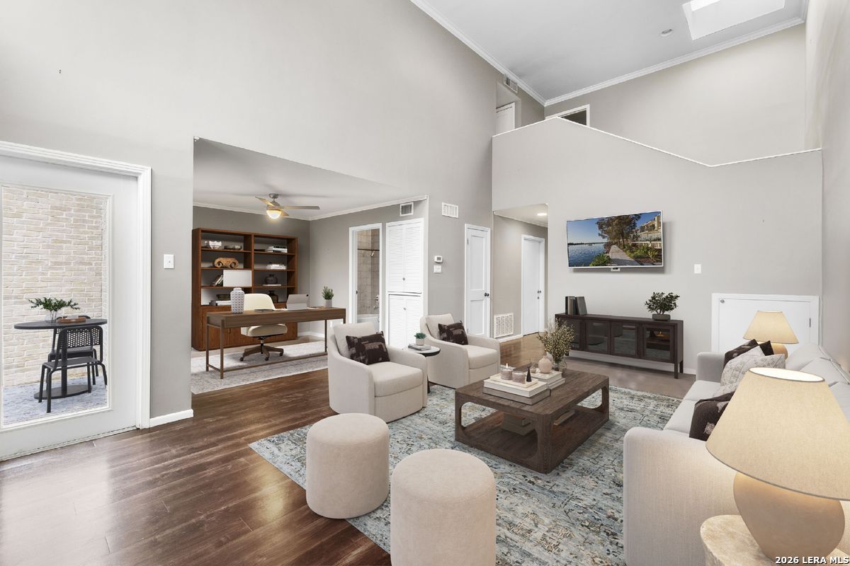 8123 N New Braunfels M